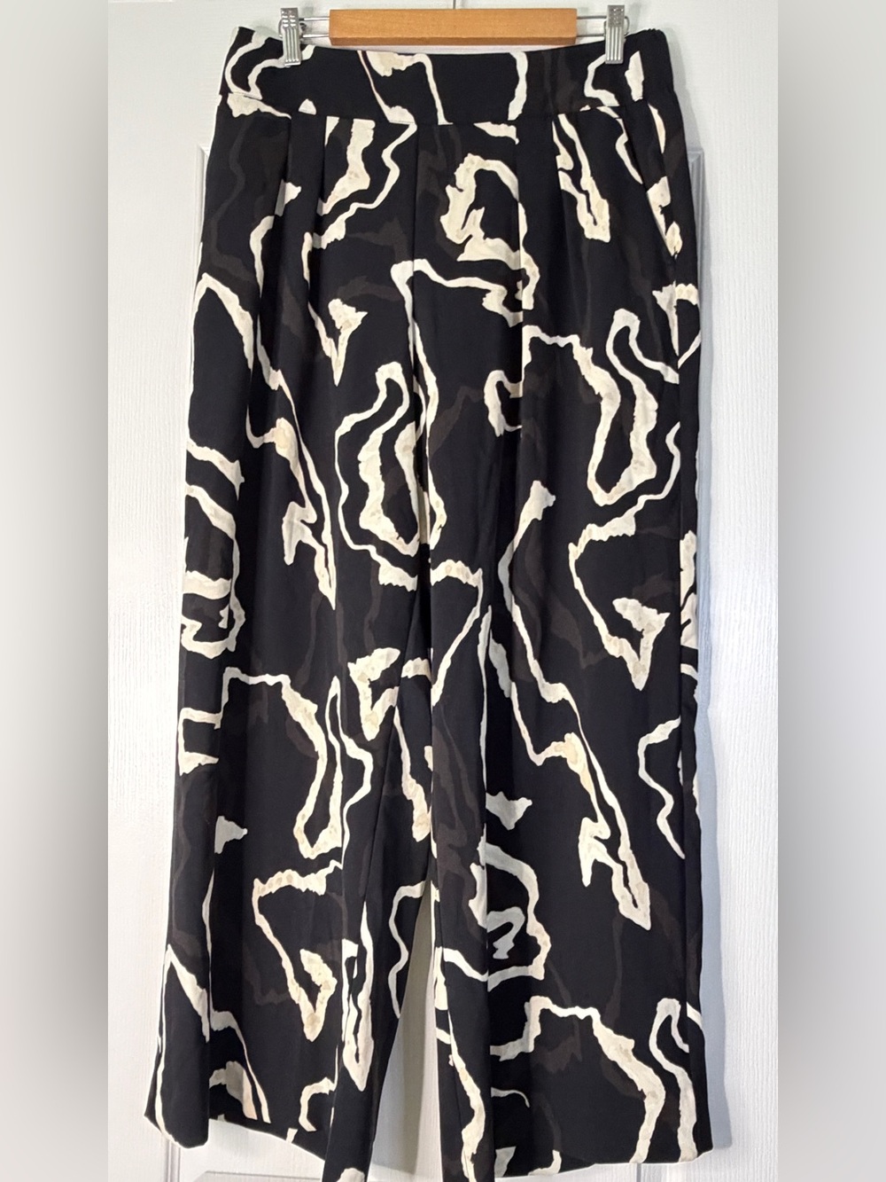 Nine West Soft Pull-On Wide Leg Pants L Black Cream Abstract Print NWT